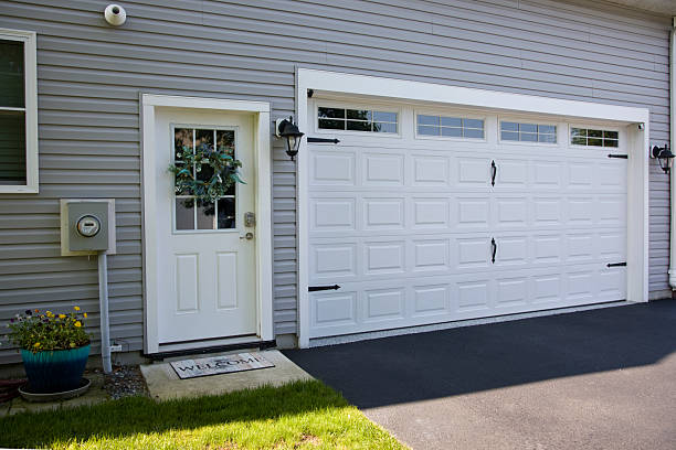 24/7 Emergency Garage Door Panel Replacement experts in Texarkana, AR